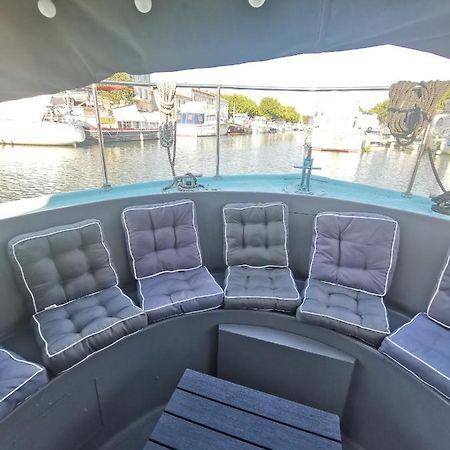 Hotel Bateau Entier 35M2 Avec Terrasse Beaucaire  Exterior foto