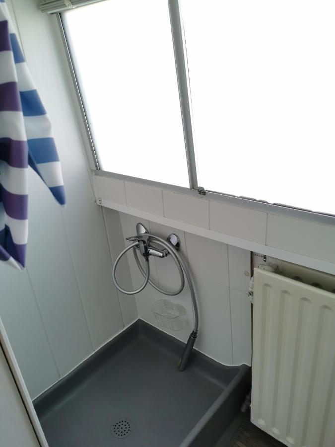 Hotel Bateau Entier 35M2 Avec Terrasse Beaucaire  Exterior foto